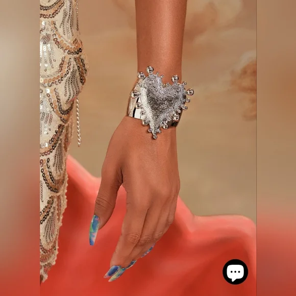 NWT Mew Mews Large Abstract Heart Metal Cuff Bracelet - Picture 1 of 6